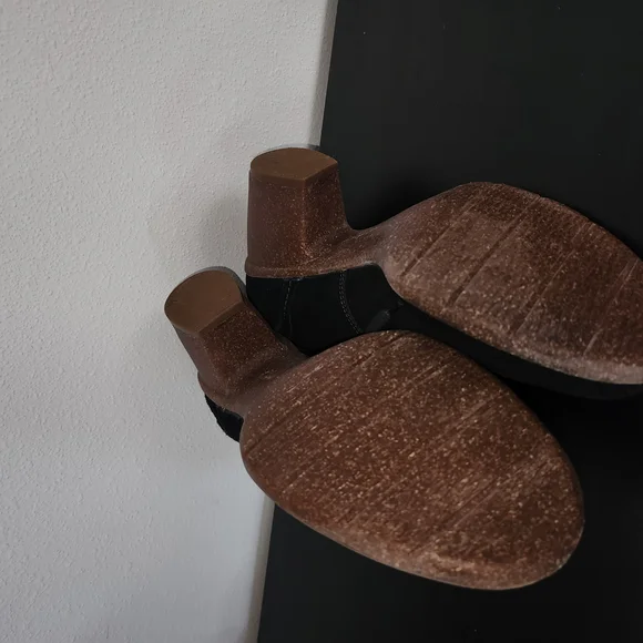 Clarks Artisan Heel Ankle Booties, Black Size9.5 - Picture 6 of 10